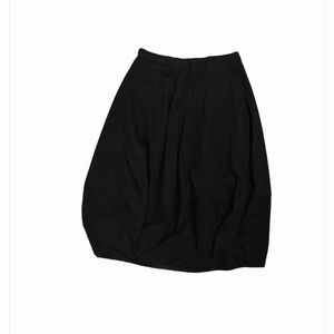 Heavyweight warm ankle length skirt in black, nearly-new. Elastic waist, XL